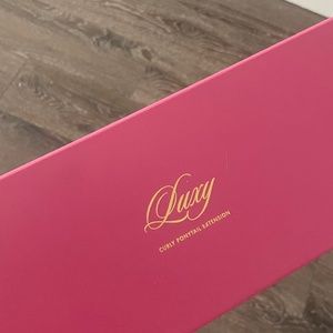 Luxy Dark brown curly ponytail extension